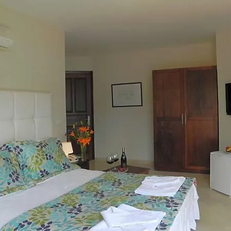 Sleeps 15 Pool Air Con Villa *